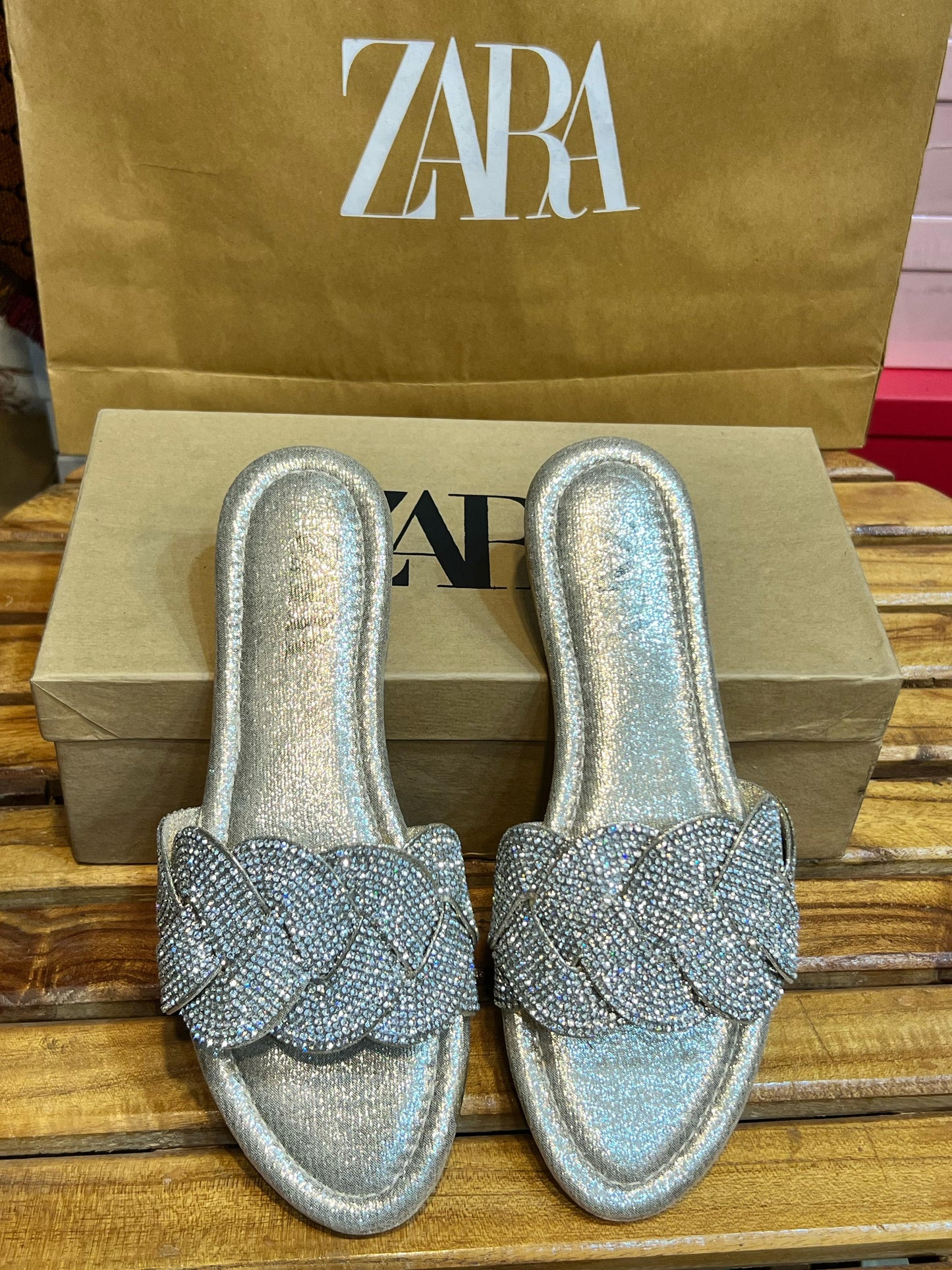 Zigzag Mash Slides in 4 amazing colors