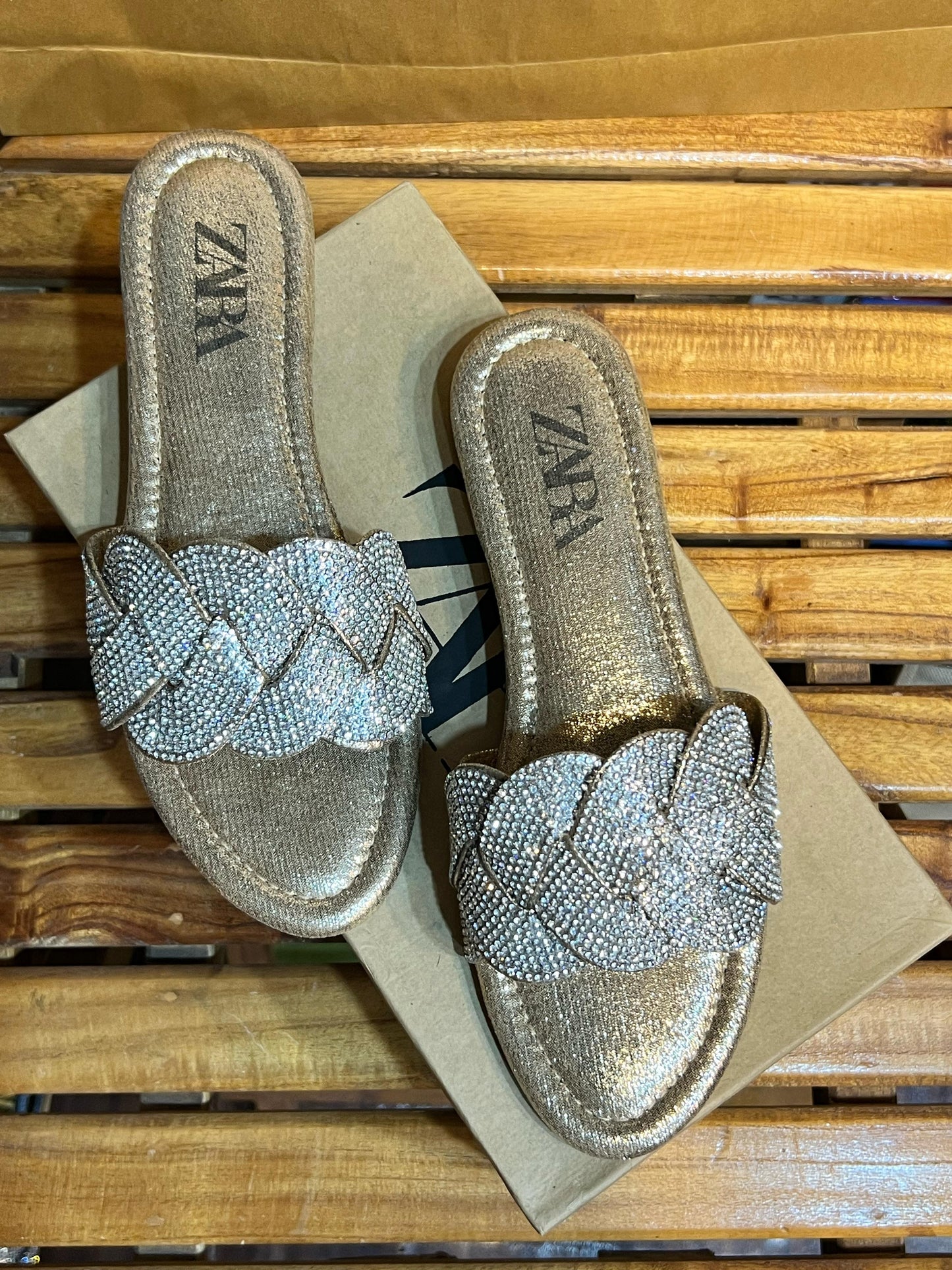 Zigzag Mash Slides in 4 amazing colors
