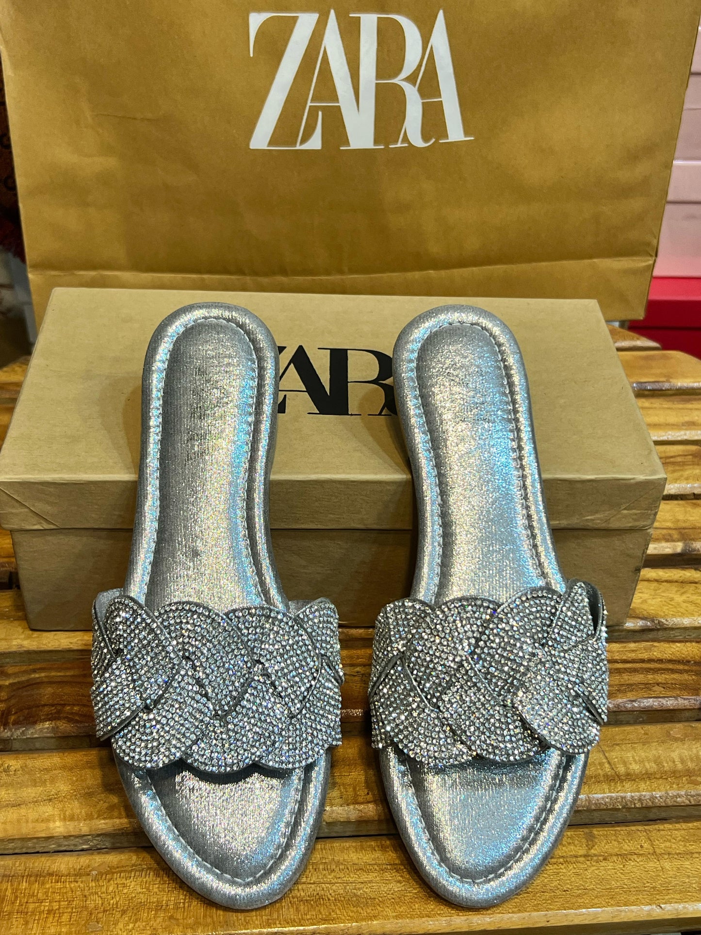 Zigzag Mash Slides in 4 amazing colors