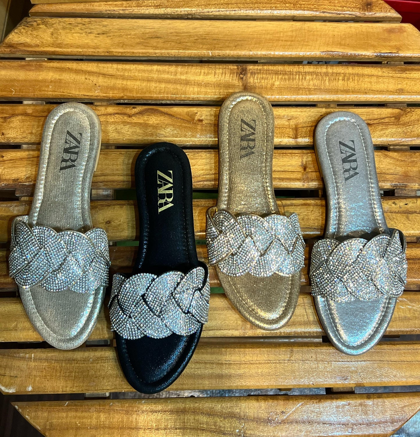 Zigzag Mash Slides in 4 amazing colors