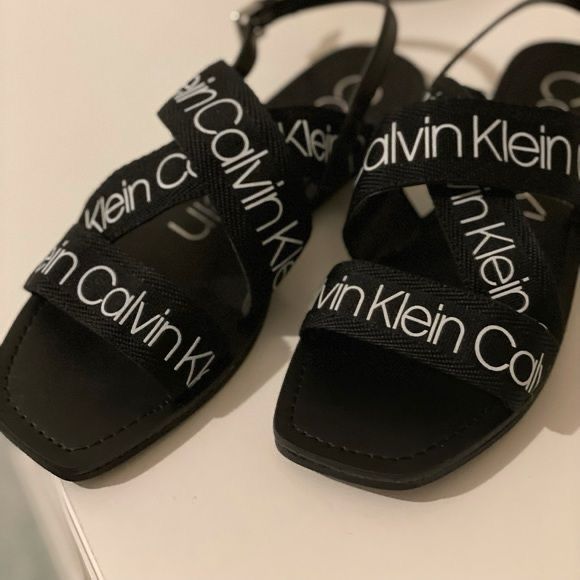 CK Sandle Black
