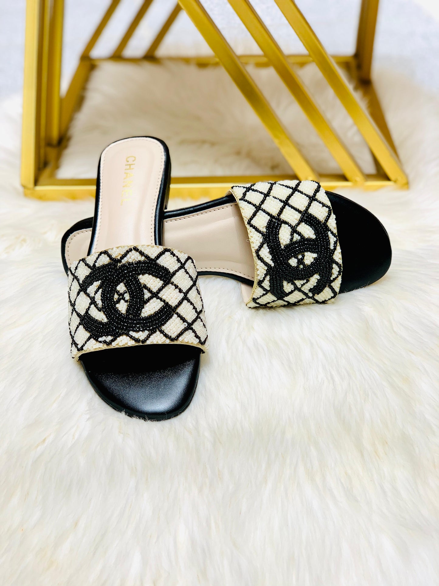 Vinny CH Pearl Flats