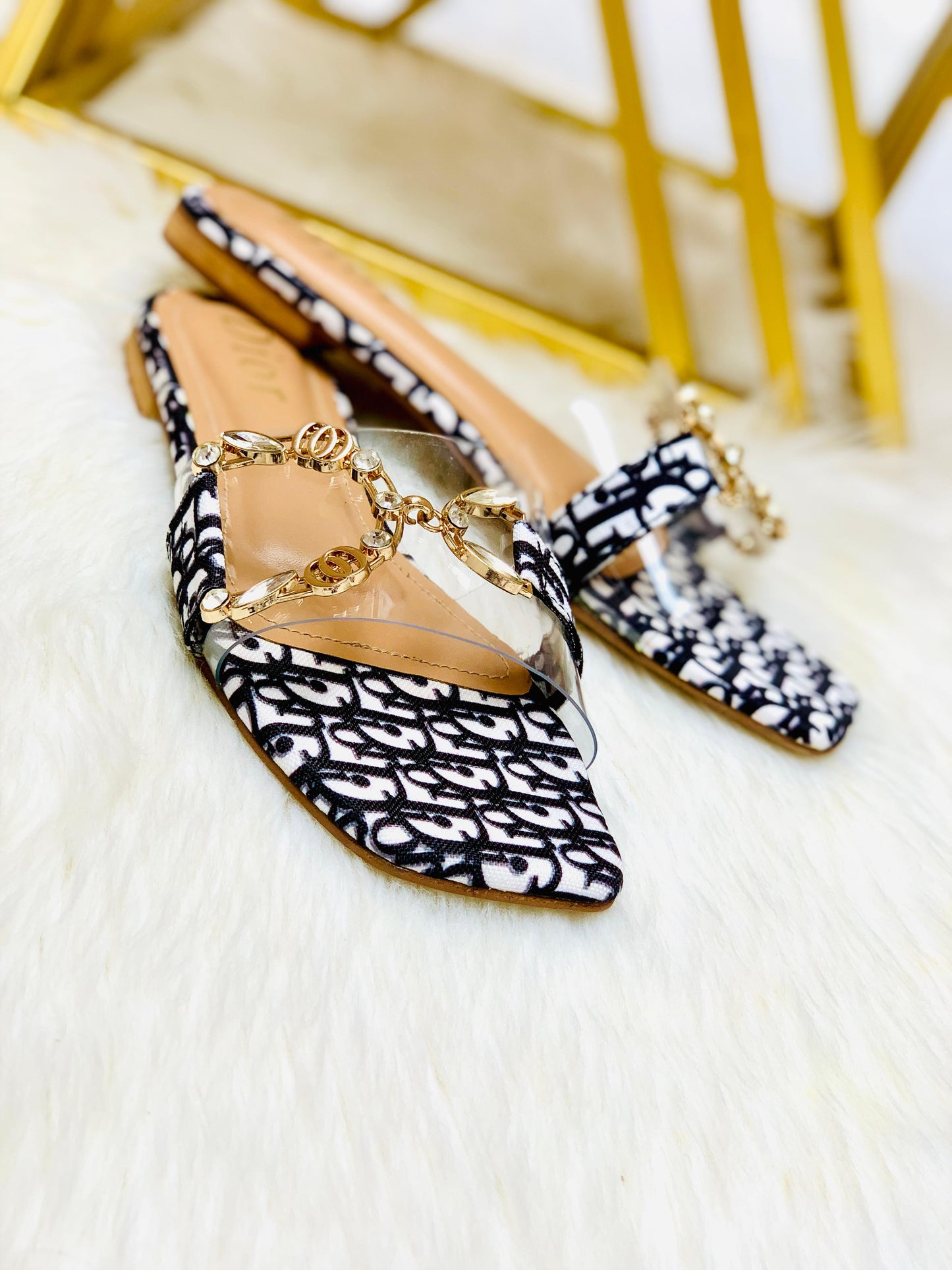 D Buckle Flat