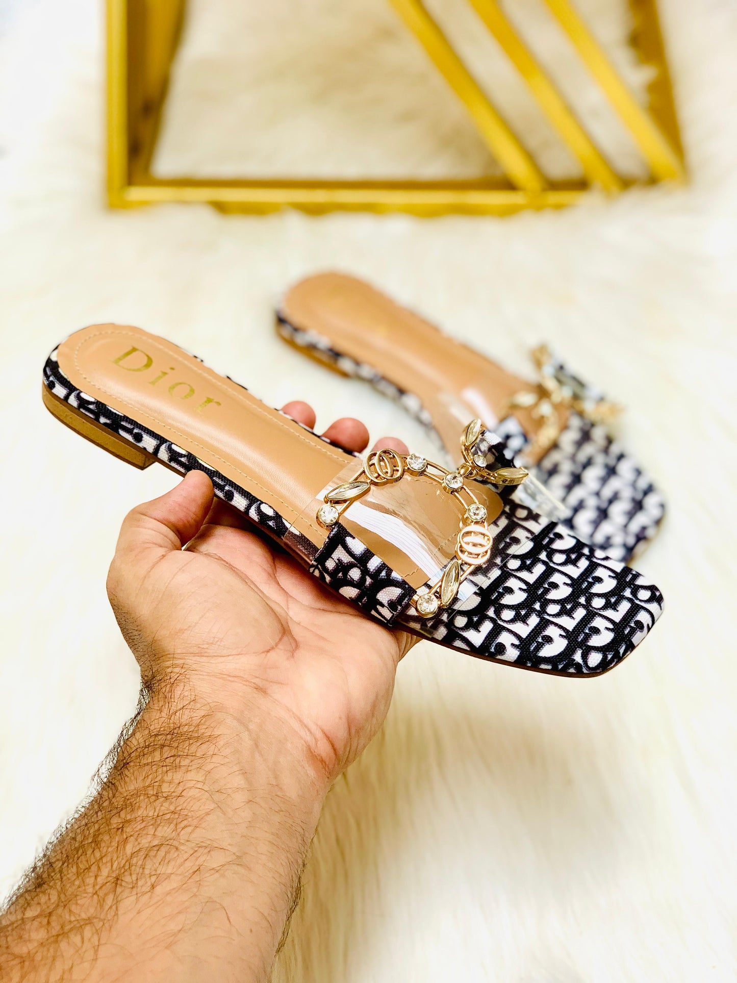 D Buckle Flat
