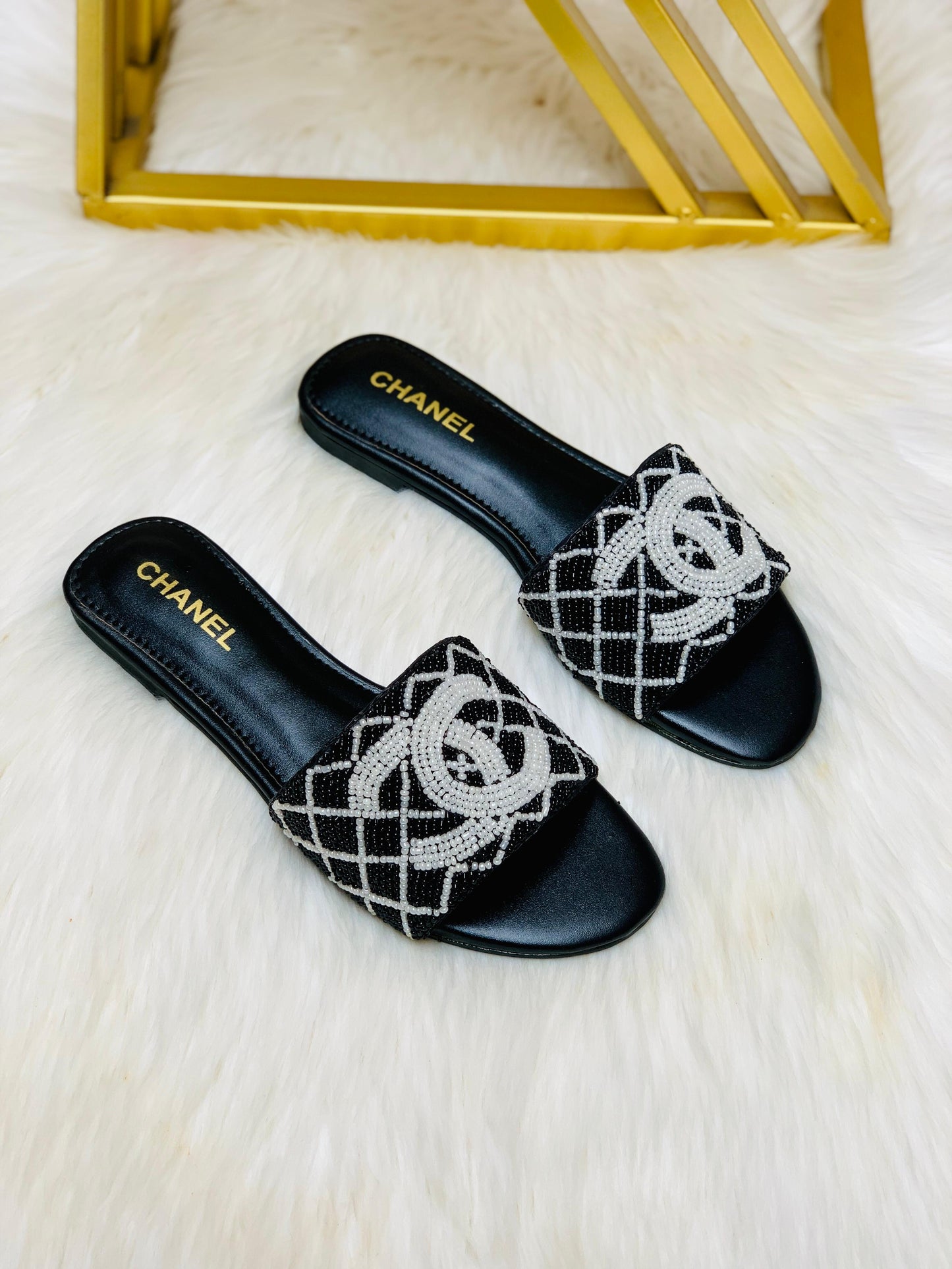Vinny CH Pearl Flats