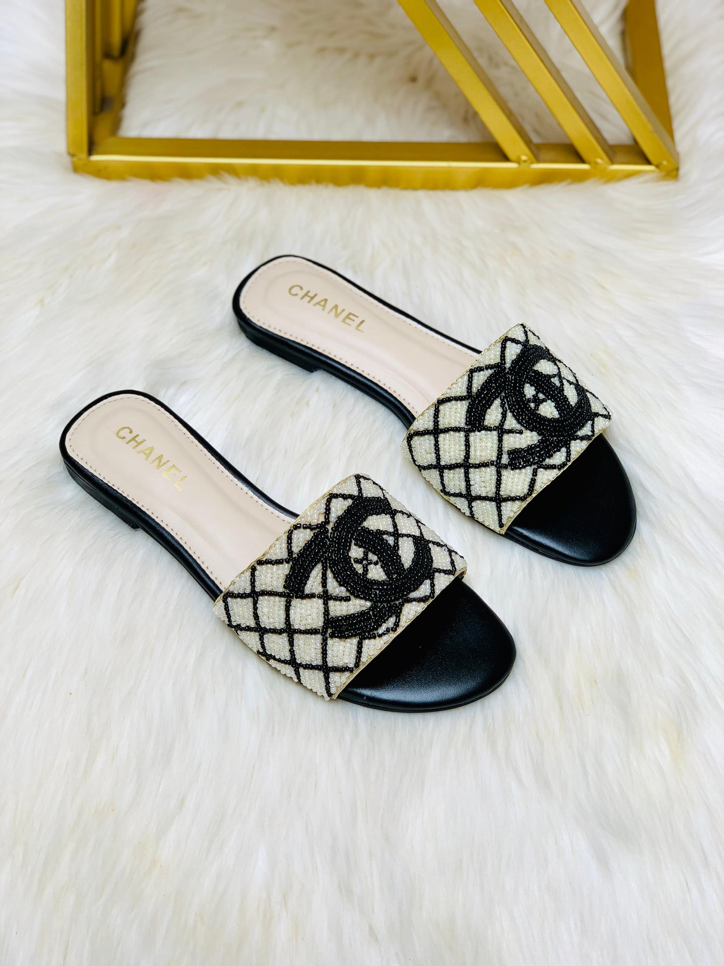 Vinny CH Pearl Flats