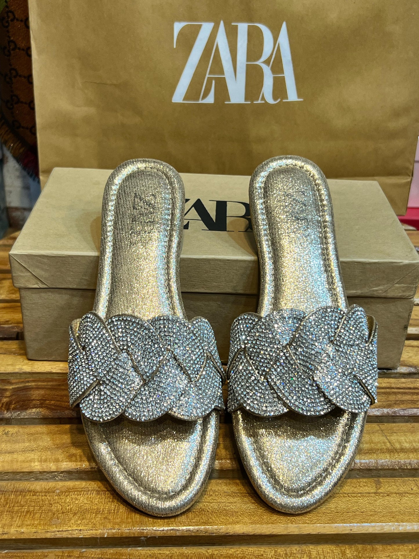 Zigzag Mash Slides in 4 amazing colors