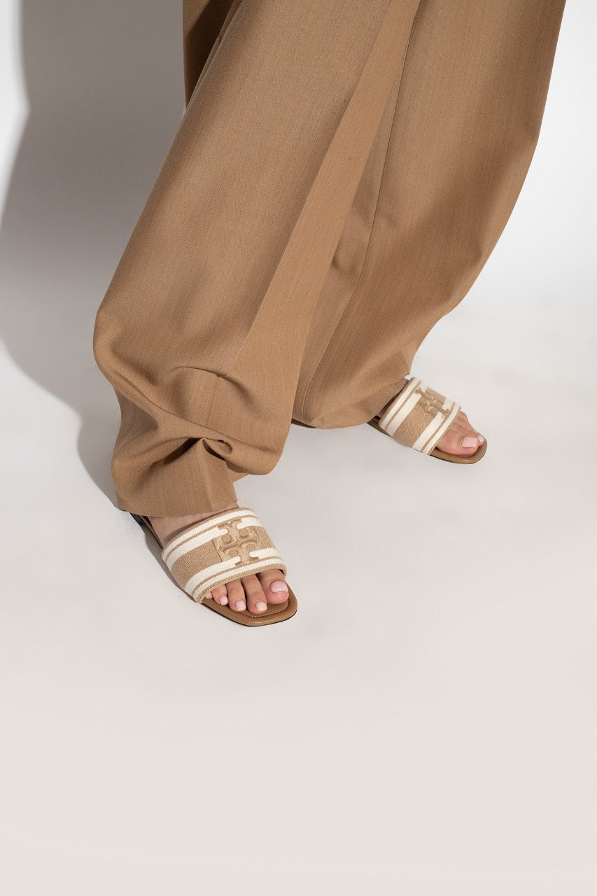 MOCO BEIGE FLAT