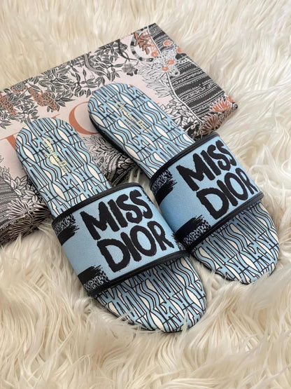 Miss D Flat S.Blue