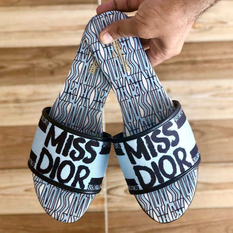 Miss D Flat S.Blue