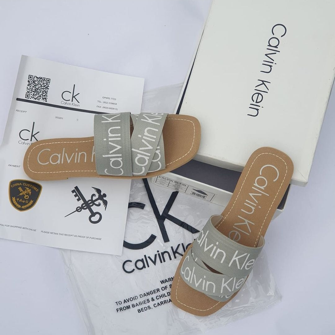 CK In 4 Amazing Colours Flat
