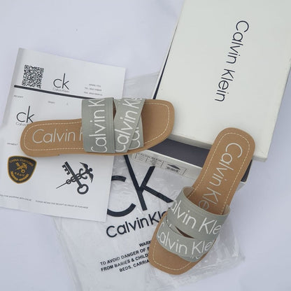 CK In 4 Amazing Colours Flat