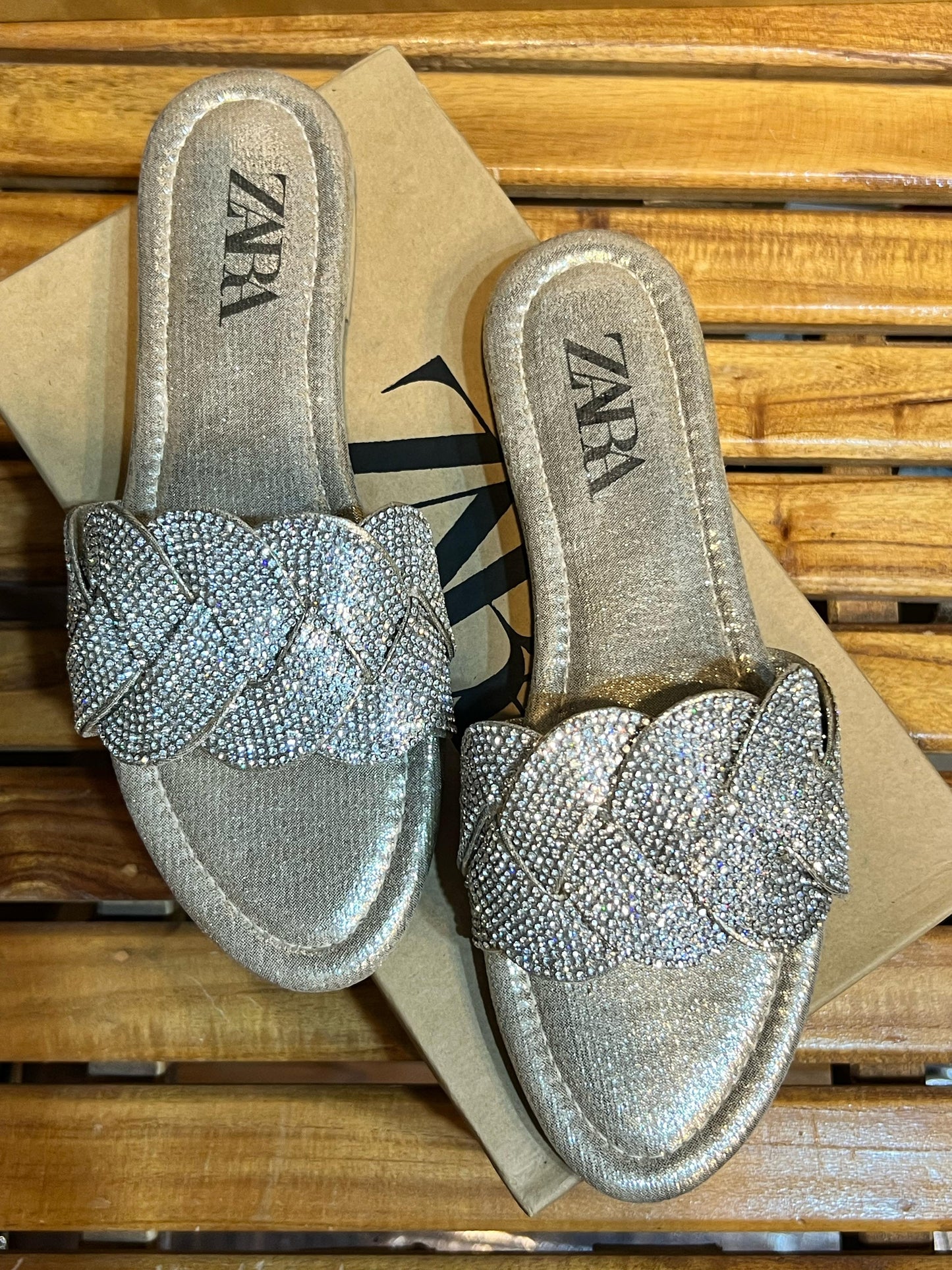 Zigzag Mash Slides in 4 amazing colors